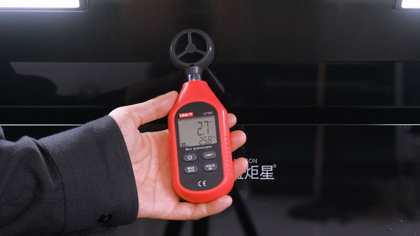 三檔風(fēng)速2.7m/s