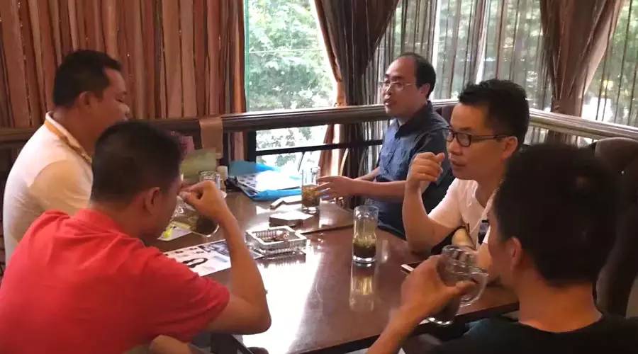 喜訊，湖南婁底毛總成功加盟藍(lán)炬星集成灶！