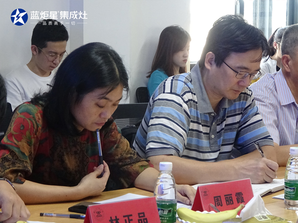 雙方交換企業(yè)管理與人才輸出的理解與認(rèn)識(shí)