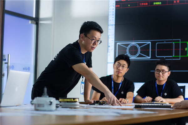 藍(lán)炬星集成灶打造行業(yè)首家集成灶研究院