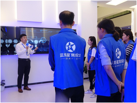 藍炬星集成灶加盟模式的獨特性